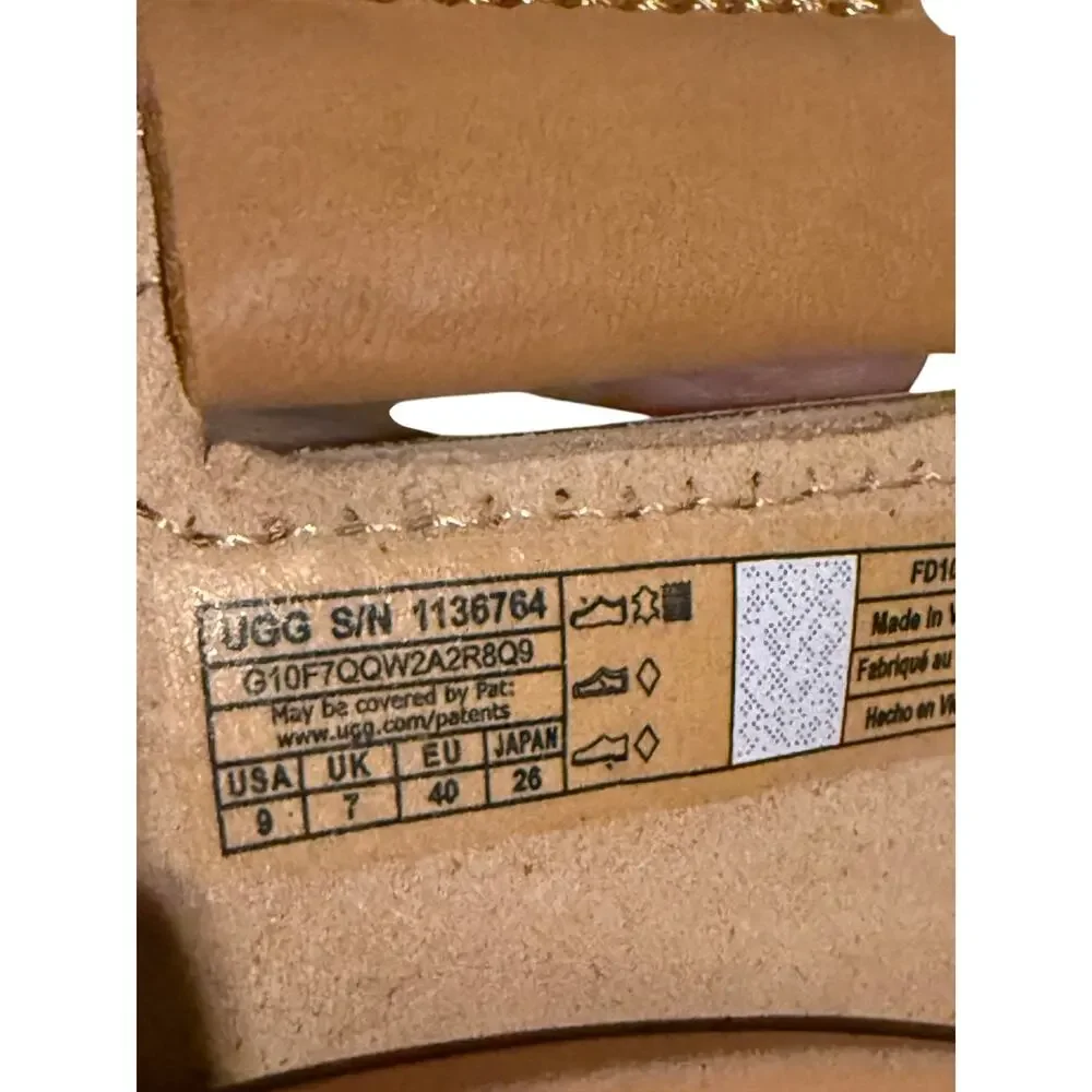UGG Ashton Ankle Sandal Women's Sz. 9